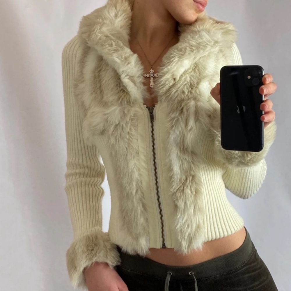 RARE Y2K Boston Proper Cream Faux Fur Jacket